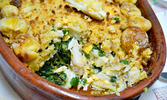 Bacalhau com grelos no forno