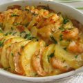 Batatas gratinadas com camarão – uma refeição deliciosa e muito prática!