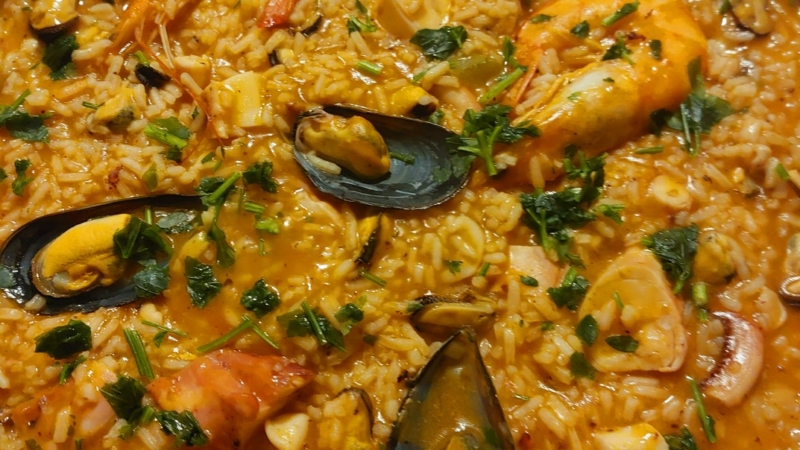 Paella de Marisco – Um Clássico da Gastronomia Ibérica