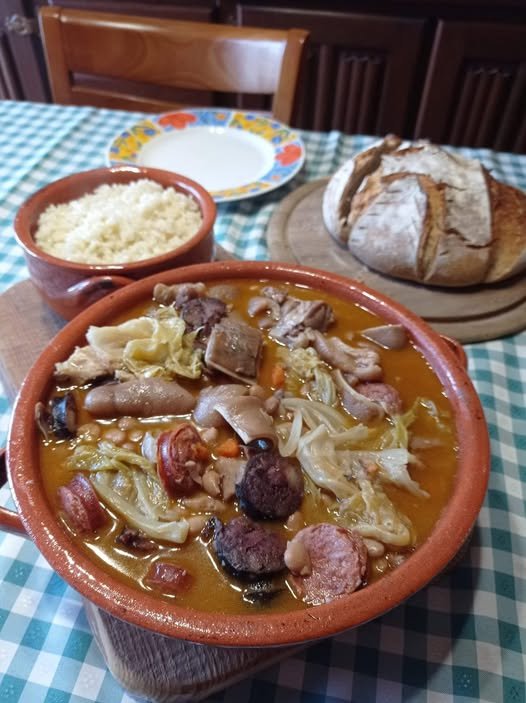 Feijoada à Transmontana: Um Prato de Raízes e Tradição