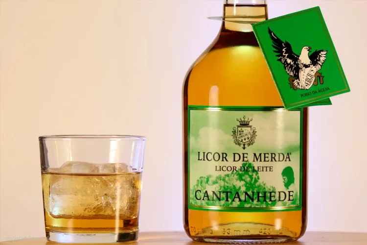 A história e receita do Licor de Merda