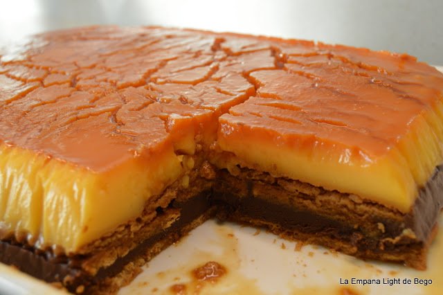 Bolo Flan com bolachas e chocolate