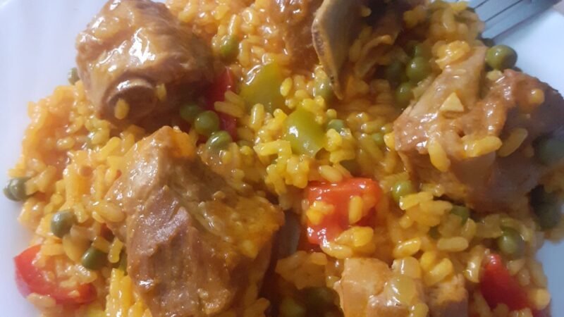 Arroz de Entrecosto com Tomate e Pimentos