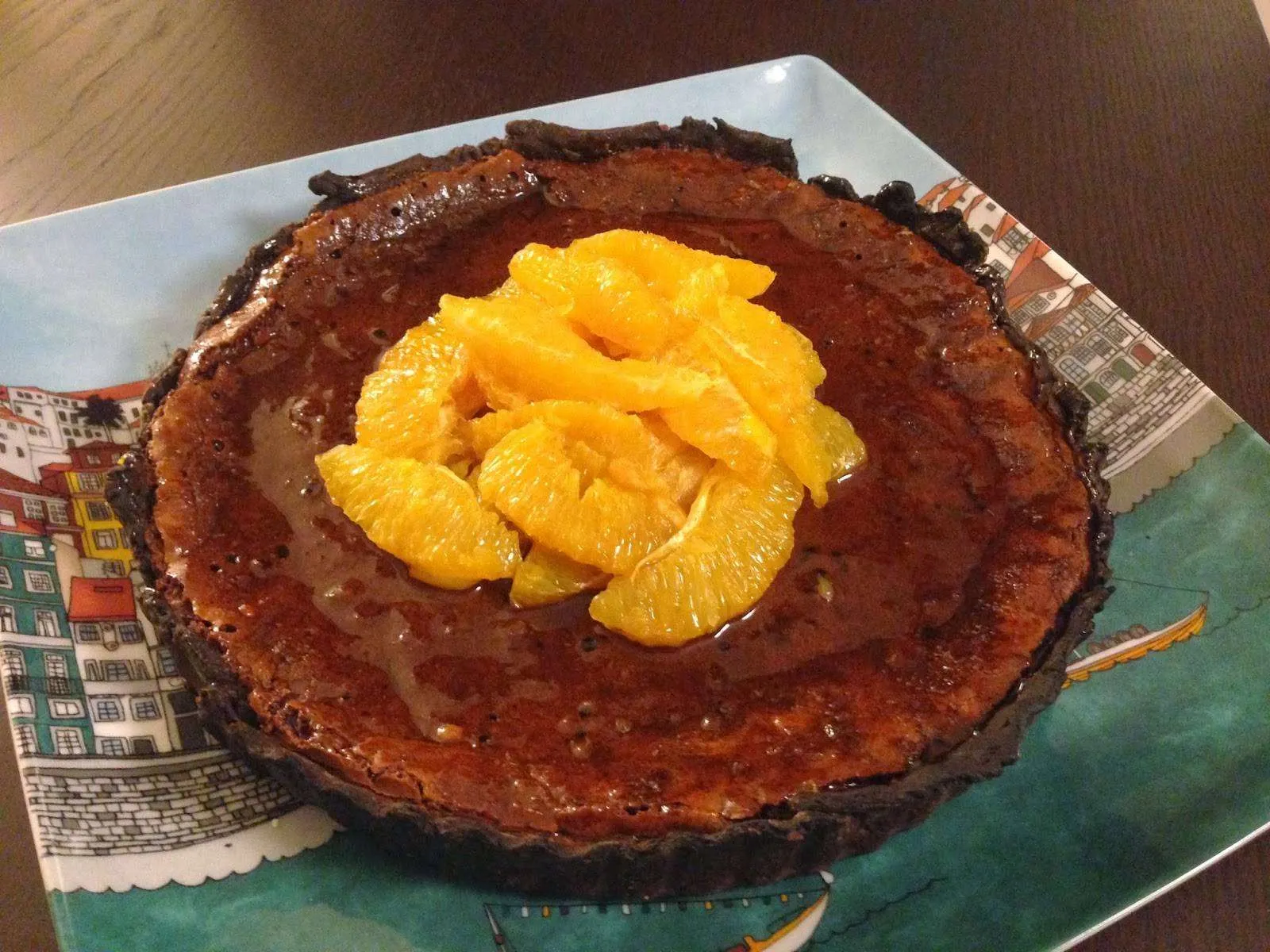 Tarte de mousse de chocolate com caramelo de laranja