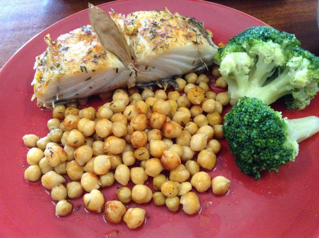 Bacalhau com grão no forno
