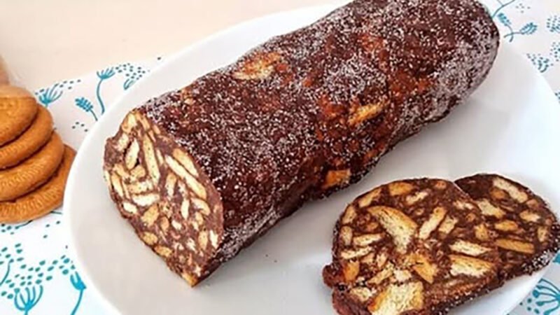 Salame de chocolate caseiro (fica mesmo bom e é bem fácil de preparar)