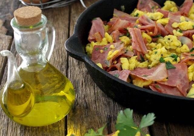 Ovos mexidos com bacon
