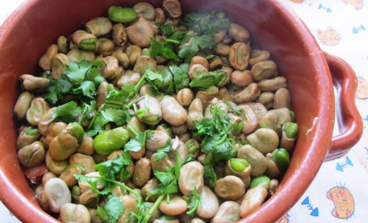 Favas com Entrecosto