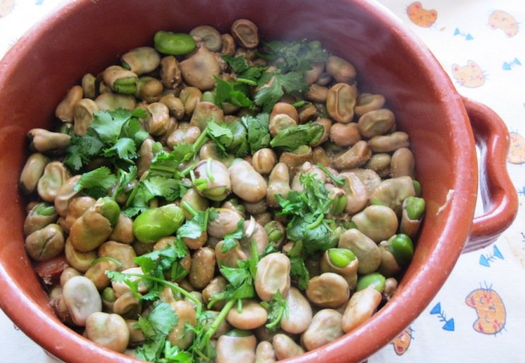 Favas com Entrecosto