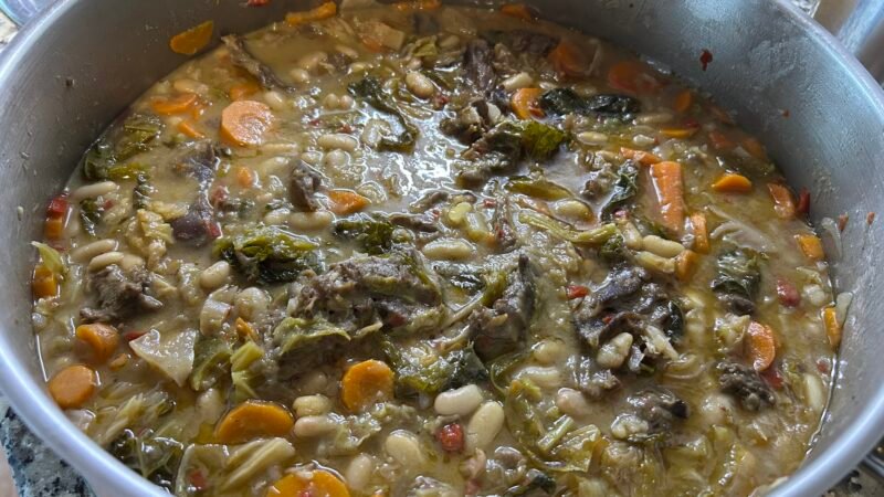 Feijoada de Lebre: Um convite a saborear Portugal de colher na mão e coração
