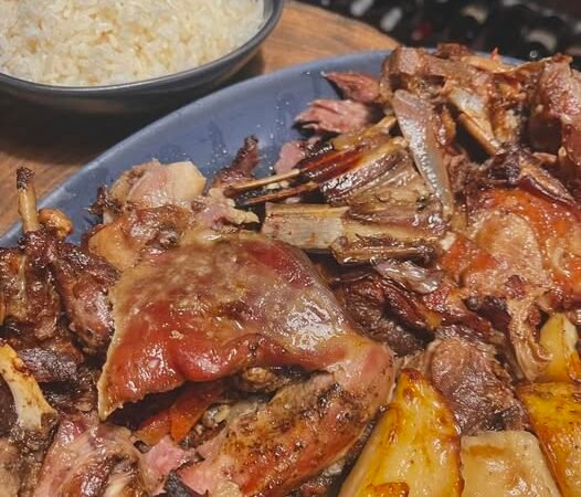 Cabritinho Serrano Assado no Forno de Lenha