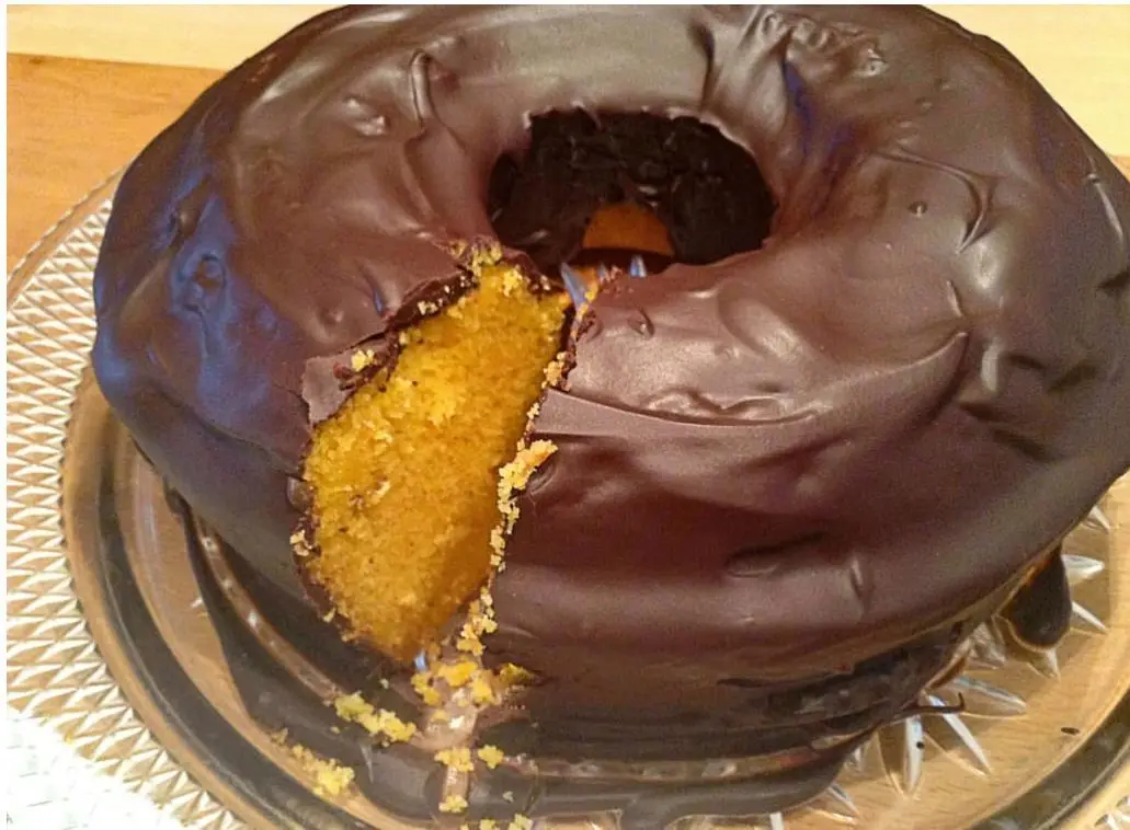 A Receita Tradicional do Bolo de Cenoura com chocolate