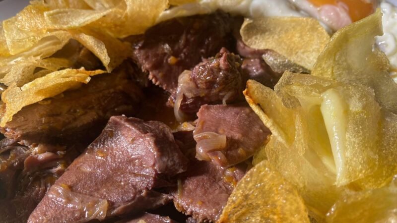 LÍNGUA ESTUFADA – Clássico da cozinha portuguesa