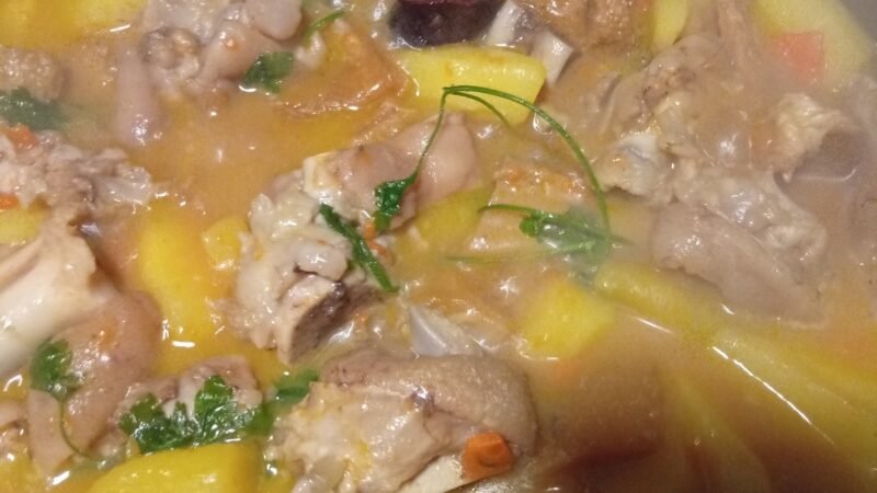 BATATAS COM CHISPE, DOBRADA E CHOURIÇO CASEIRO