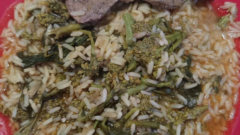 Arroz de Grelos com Bife de Fígado de Vitela