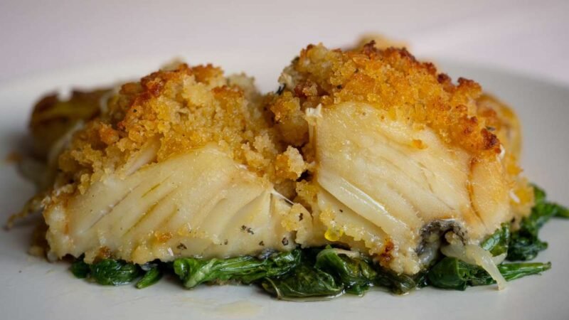 Se queres fazer um verdadeiro Bacalhau à Portuguesa com Crosta de Pão de Milho