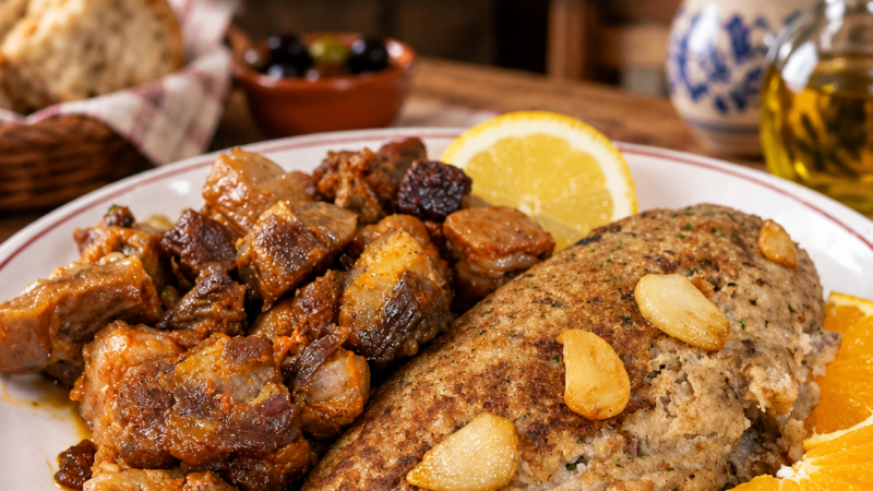 Migas acompanhadas com Carne de Alguidar