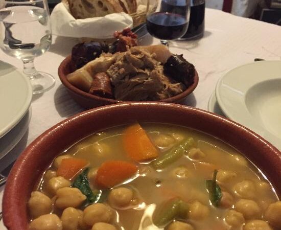 Guisado de Grão com Carne de Vaca