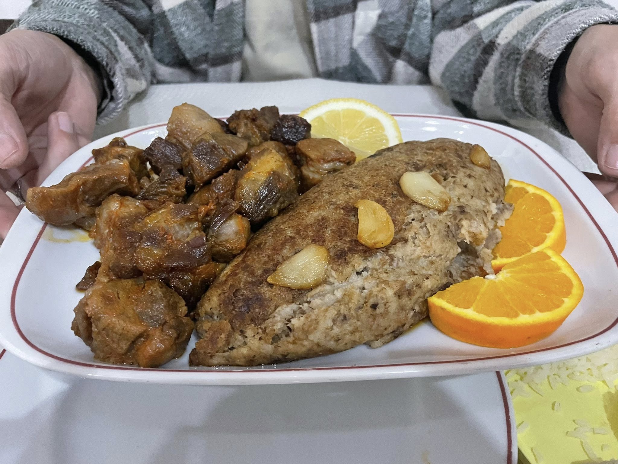 Migas acompanhadas com Carne de Alguidar