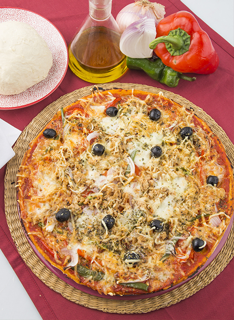 Pizza Mediterrânica (caseira, rápida e cheia de sabor)