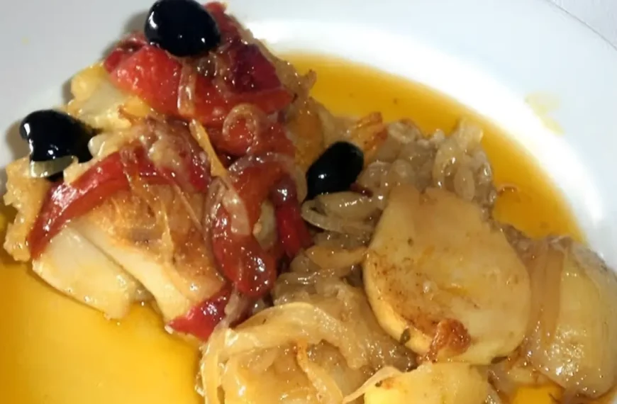 Bacalhau no Forno com Batatas às Rodelas