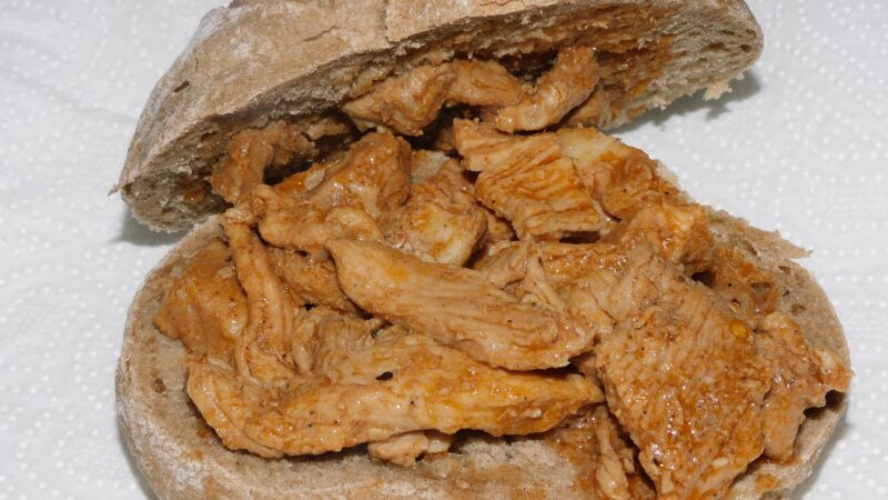 Bifanas em moletes à Moda do Porto