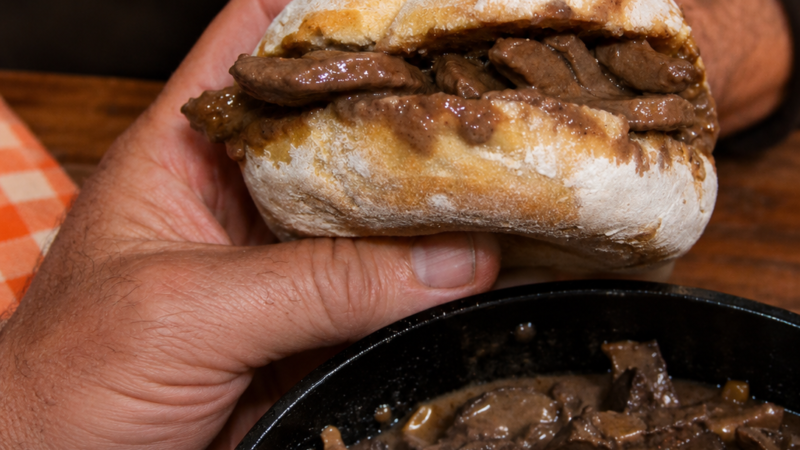 Sandes de Molho de Iscas