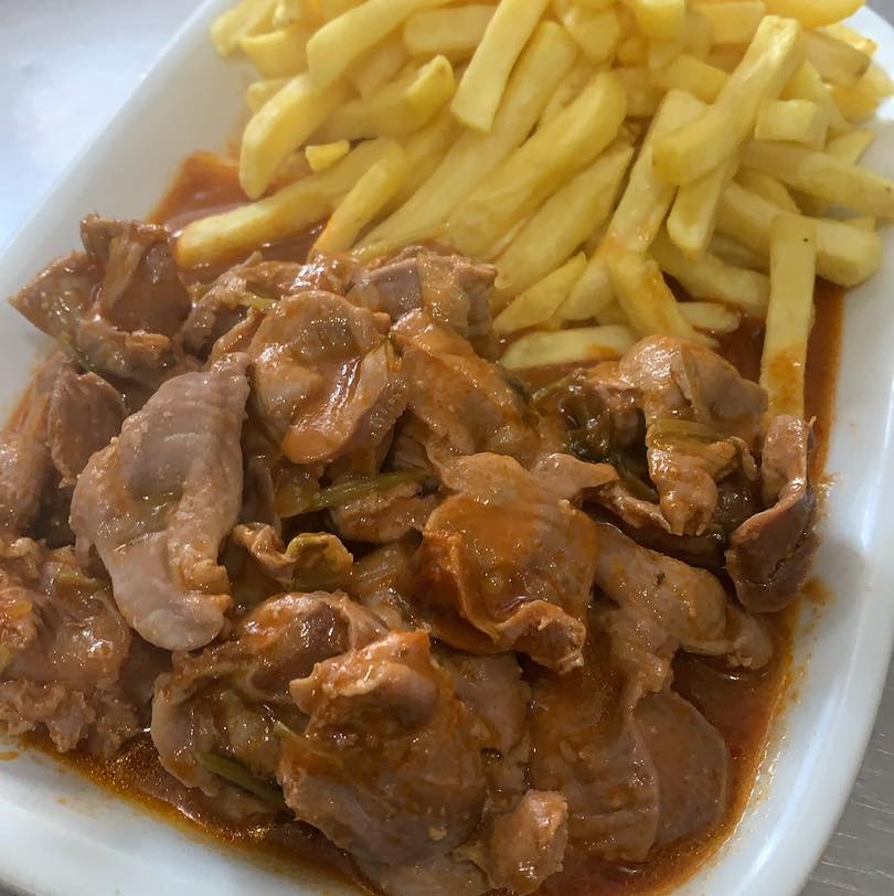 Moelas de Frango com Batatas Fritas