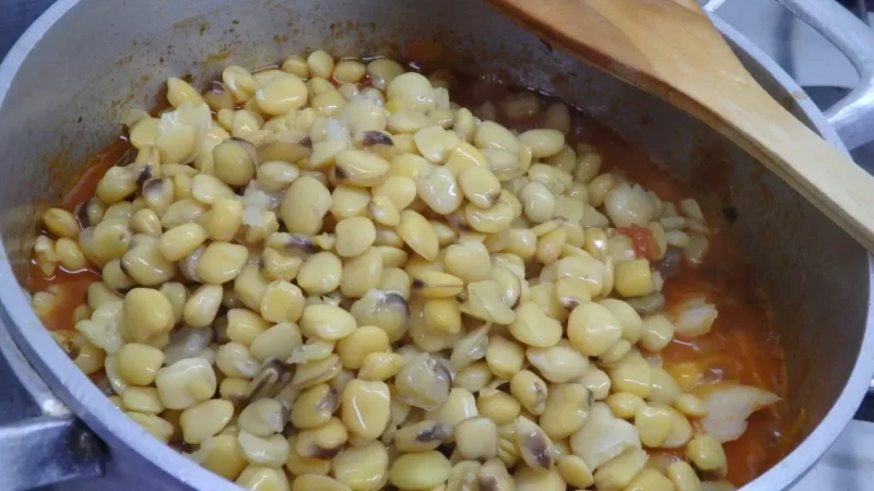 Chícharos guisados com Bacalhau