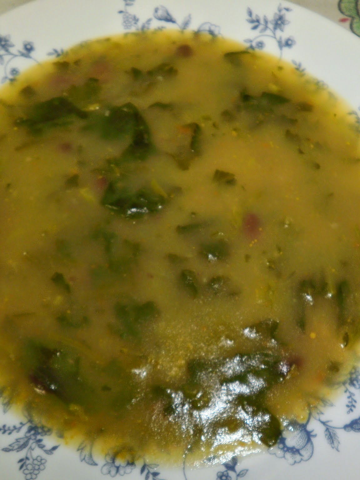 Sopa de Nabiças com Feijão