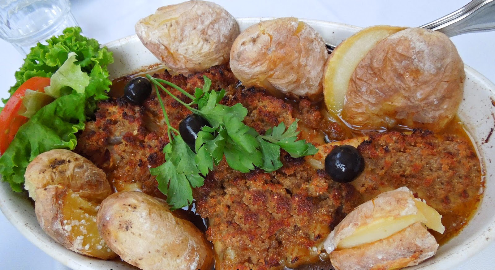 Bacalhau com Broa e Batatas a Murro