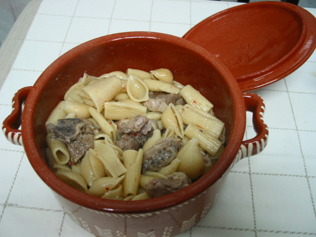 Macarrão com Cabrito ou Borrego