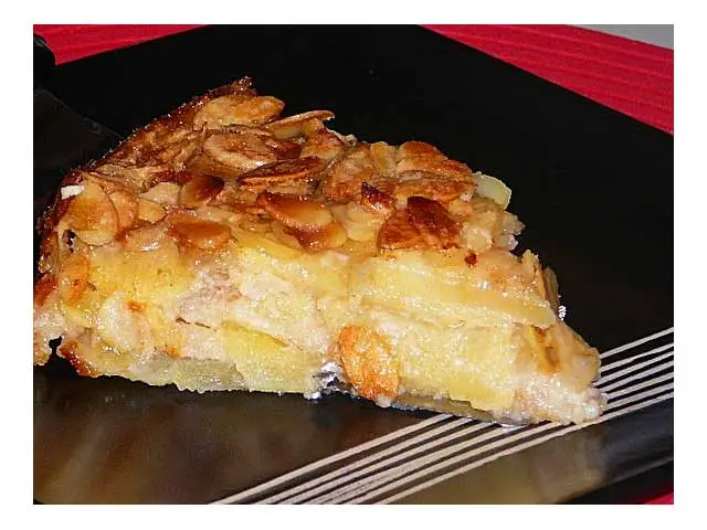 Tarte de Maça com cobertura de Amêndoas